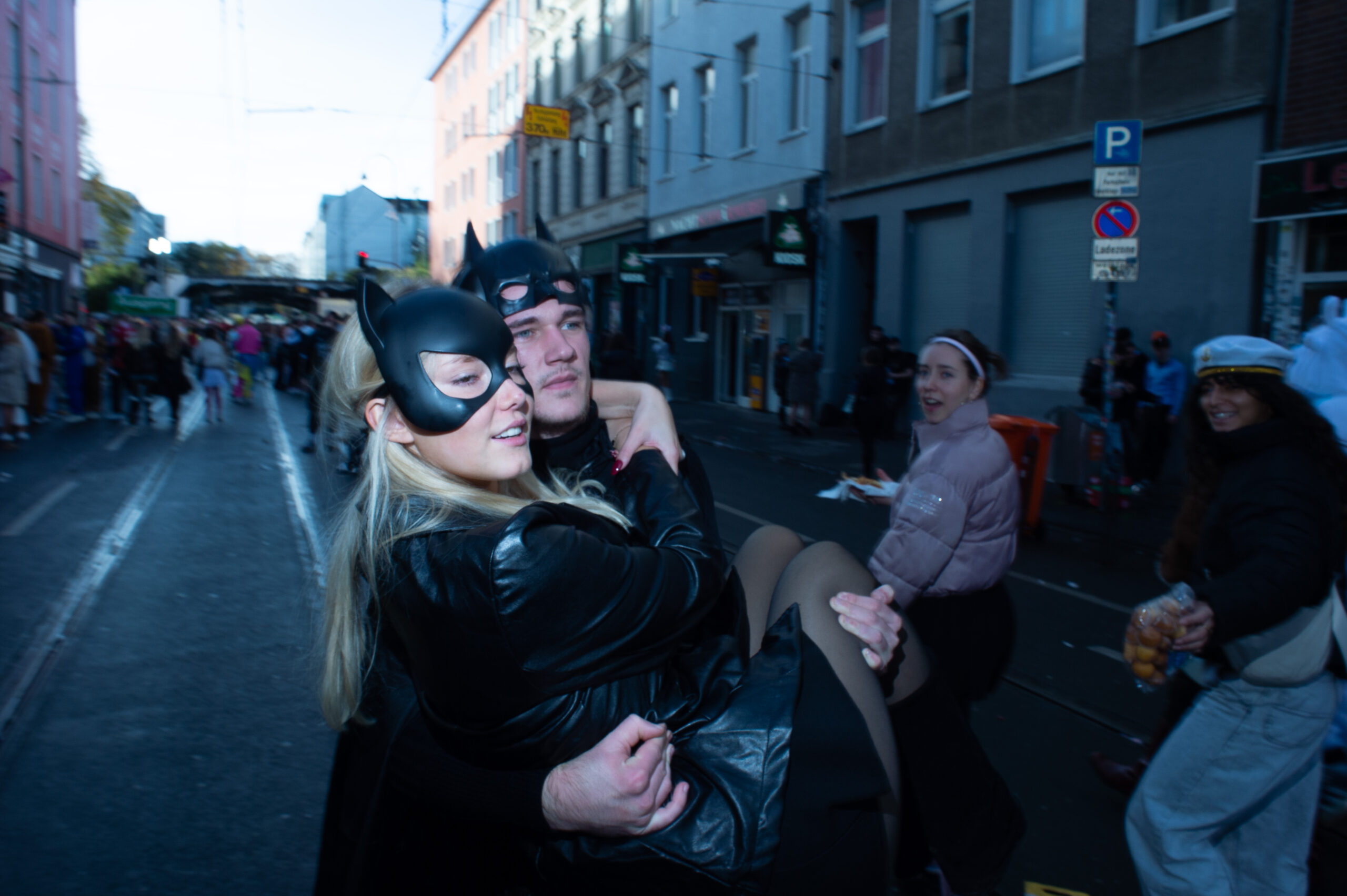 Karneval NIK 3704 Scaled